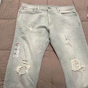 NWT Levi’s